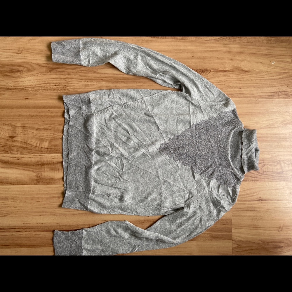 Vera Wang turtle neck
